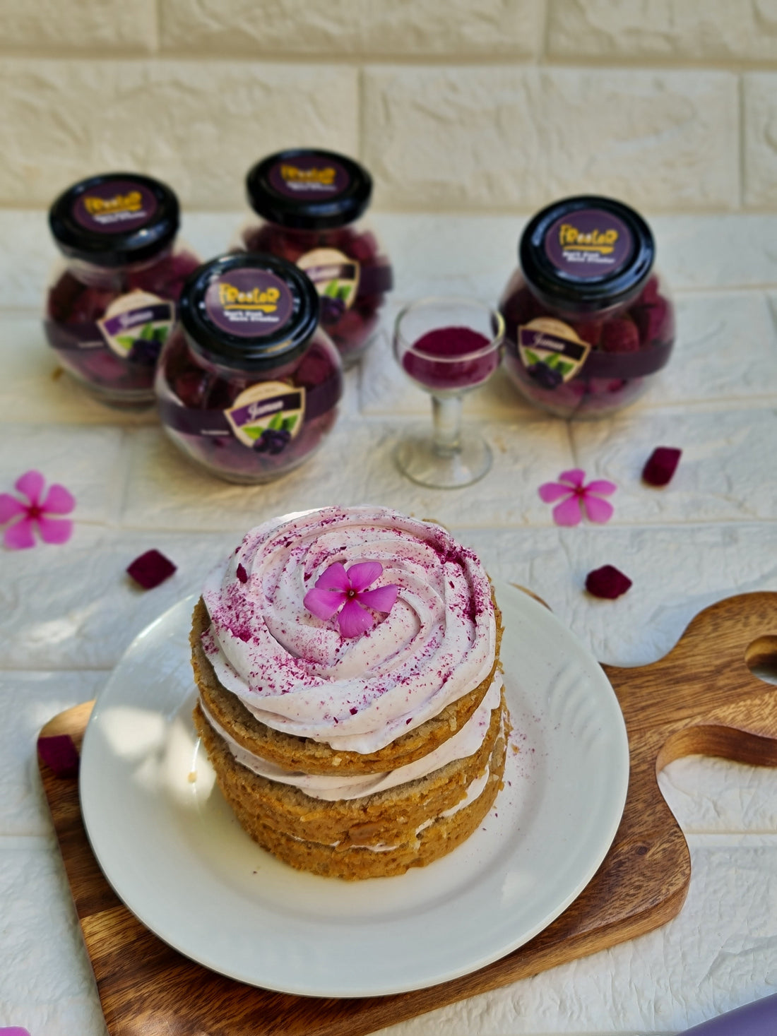 Freeter Jamun Cake Recipe with Whipped Cream Frosting